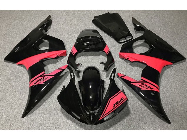Gloss Black and Red Yamaha R6 Fairings 2003-2005 Gloss Black and Red Yamaha R6 Fairings 2003-2005