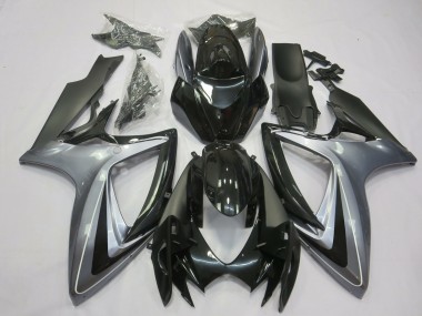 Light Silver And Black Suzuki GSXR 600-750 Fairings 2006-2007