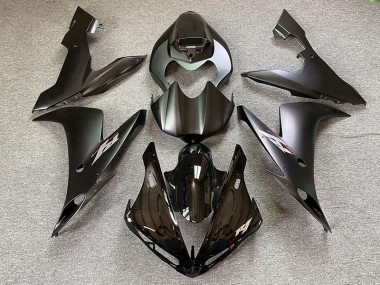Matte Black Style Yamaha R1 Fairings 2004-2006