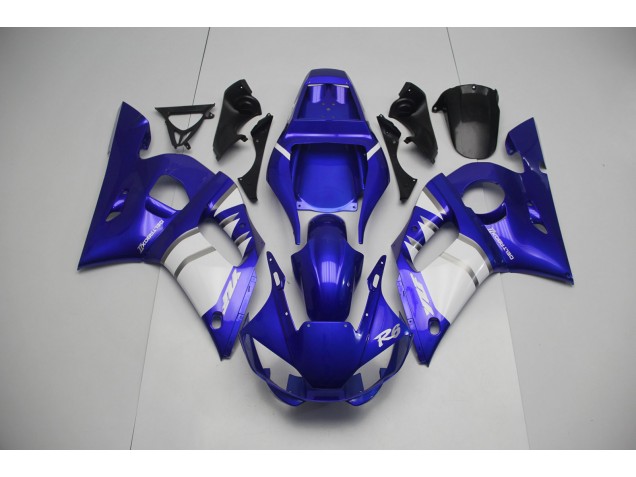 Silver White and Blue Yamaha R6 Fairings 1998-2002 Silver White and Blue Yamaha R6 Fairings 1998-2002